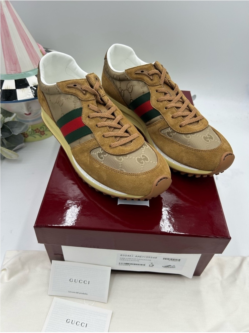 Men’s Gucci re-motion canvas/suede sneaker size 9, made in Italy. NWT.